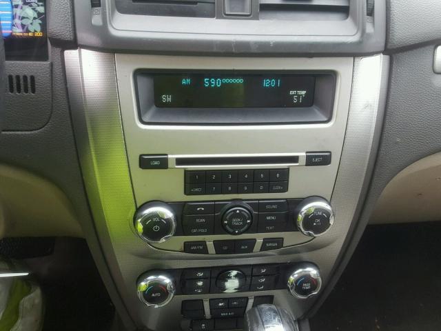 3FADP0L31AR388737 - 2010 FORD FUSION HYB SILVER photo 9