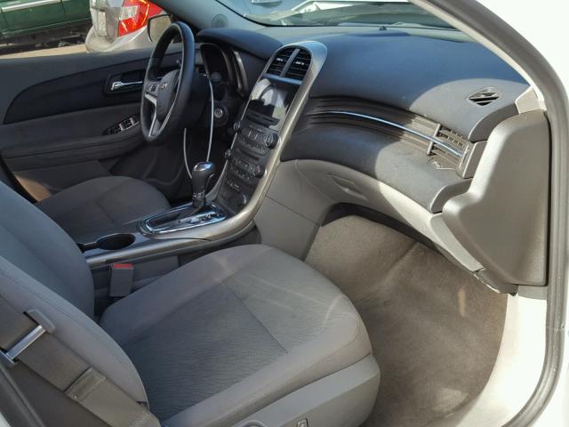 1G11B5SA2DF195645 - 2013 CHEVROLET MALIBU LS WHITE photo 5