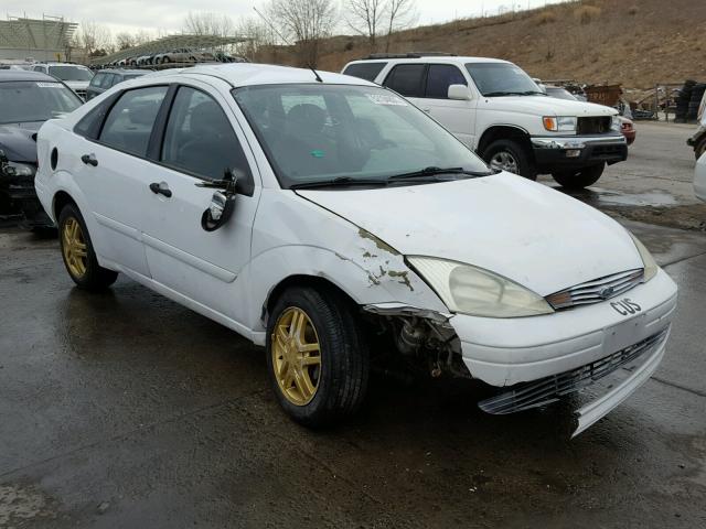 1FAFP34PX2W130484 - 2002 FORD FOCUS SE WHITE photo 1