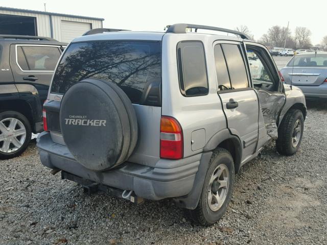 2CNBJ734636930831 - 2003 CHEVROLET TRACKER ZR SILVER photo 4