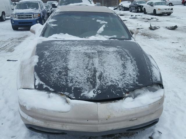 1G3GR62C2W4119071 - 1998 OLDSMOBILE AURORA TAN photo 9