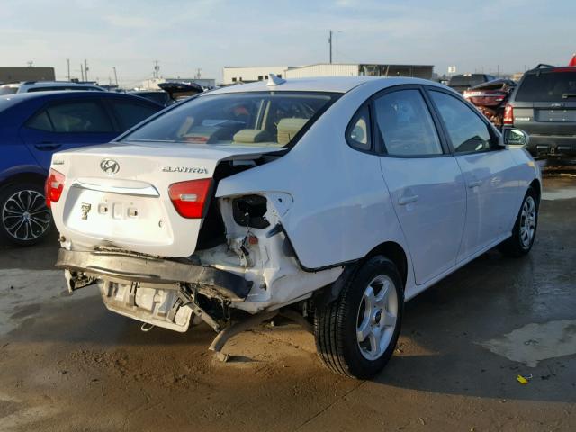 KMHDU4AD9AU078992 - 2010 HYUNDAI ELANTRA BL WHITE photo 4