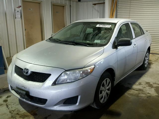 2T1BU40E09C159426 - 2009 TOYOTA COROLLA BA SILVER photo 2