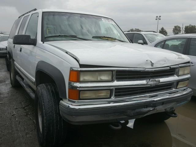 3GNGK26R4VG149855 - 1997 CHEVROLET SUBURBAN K WHITE photo 1