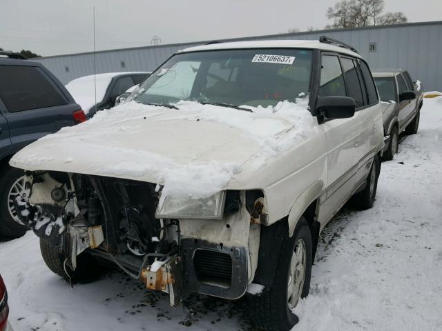 JM3LV5231W0843756 - 1998 MAZDA MPV WAGON WHITE photo 2