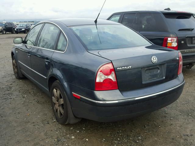 WVWRH63B83P240831 - 2003 VOLKSWAGEN PASSAT GLX BLUE photo 3