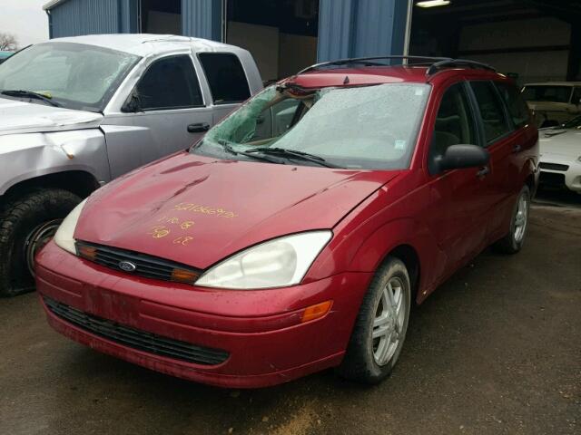 1FAFP363X1W180181 - 2001 FORD FOCUS SE RED photo 2