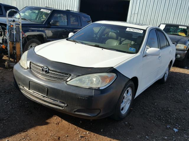 4T1BE32K93U233314 - 2003 TOYOTA CAMRY LE WHITE photo 2