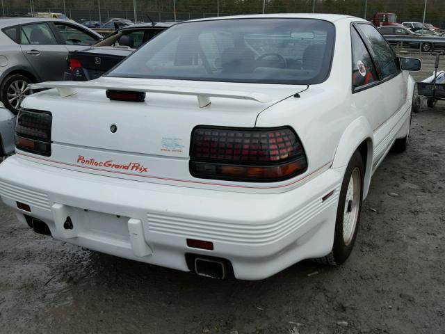 1G2WJ14X0NF275641 - 1992 PONTIAC GRAND PRIX 白色 照片 4