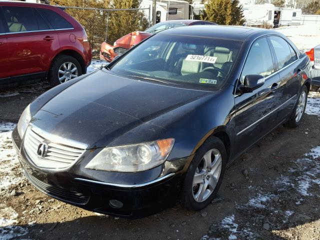 JH4KB16575C012923 - 2005 ACURA RL BLACK photo 2