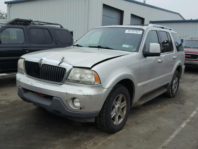 5LMEU88HX5ZJ32584 - 2005 LINCOLN AVIATOR SILVER photo 2