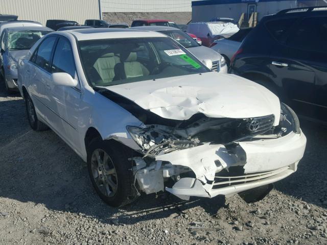 JTDBF32K150166509 - 2005 TOYOTA CAMRY LE WHITE photo 1