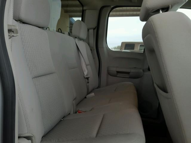 1GCRCSE01CZ204969 - 2012 CHEVROLET SILVERADO WHITE photo 6