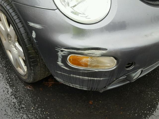 3VWDD21C92M454948 - 2002 VOLKSWAGEN NEW BEETLE ნაცრისფერი ფოტო 9