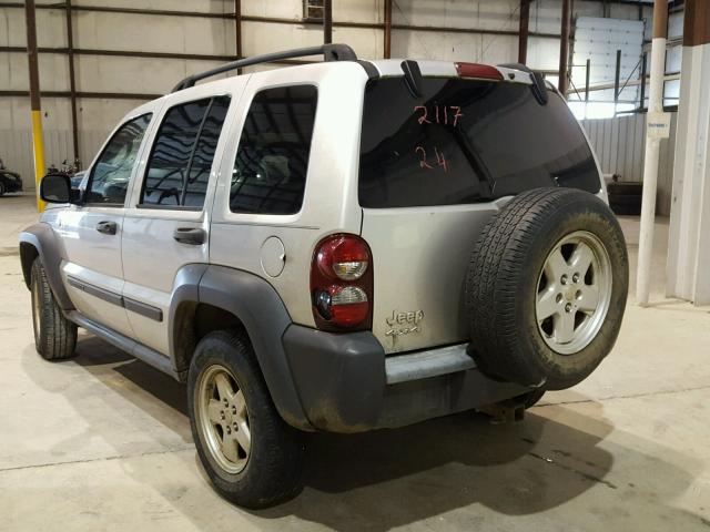 1J4GL48K96W192117 - 2006 JEEP LIBERTY SP SILVER photo 3