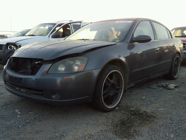 1N4AL11D35N477203 - 2005 NISSAN ALTIMA S GRAY photo 2