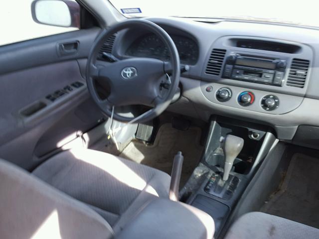 4T1BE32K23U239634 - 2003 TOYOTA CAMRY LE Kastanienbraun Foto 9