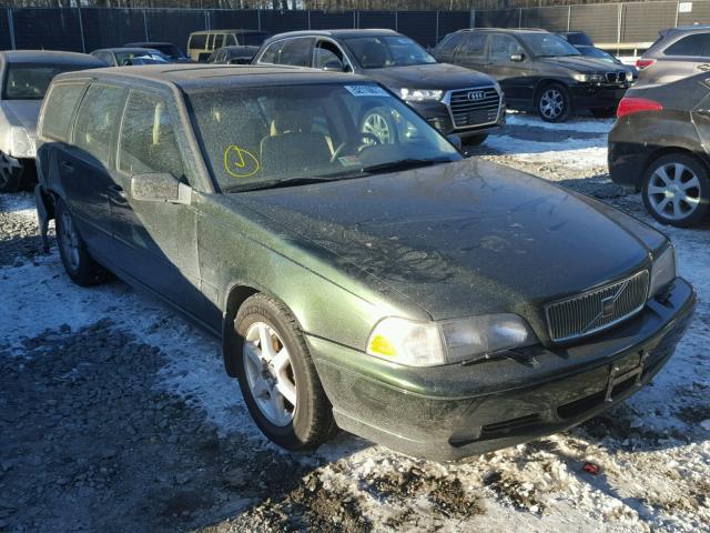 YV1LW5538W2412184 - 1998 VOLVO V70 GREEN photo 1