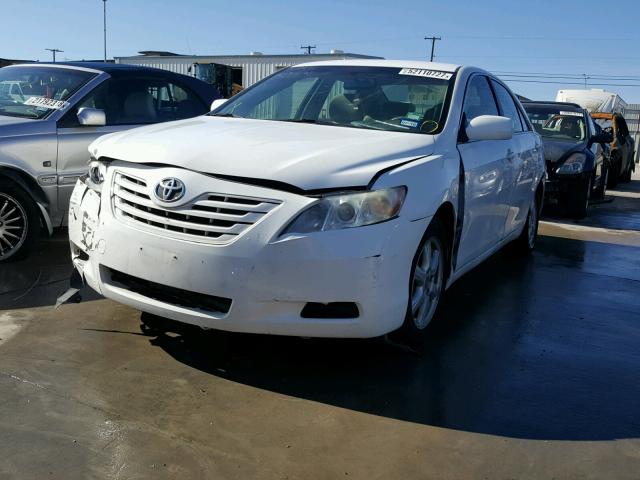 JTNBE46K773084669 - 2007 TOYOTA CAMRY NEW WHITE photo 2