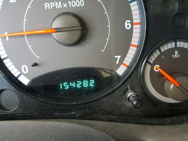 1J4GL38K95W666706 - 2005 JEEP LIBERTY RE TAN photo 8