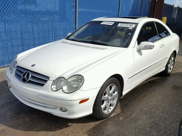 WDBTJ65J54F116343 - 2004 MERCEDES-BENZ CLK320 WHITE photo 2