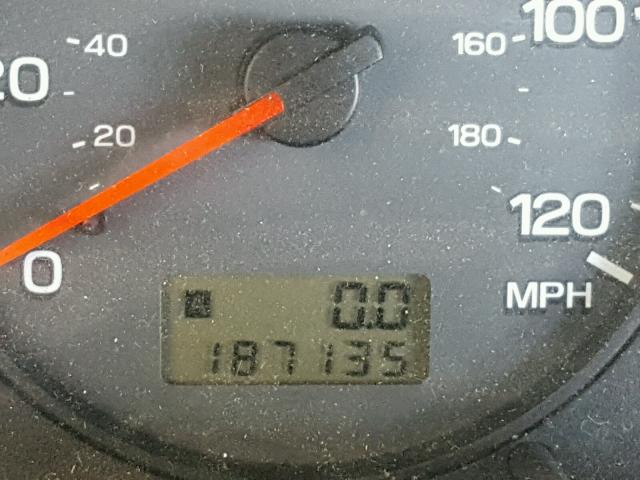 JF1SF65572H726513 - 2002 SUBARU FORESTER S TAN photo 8