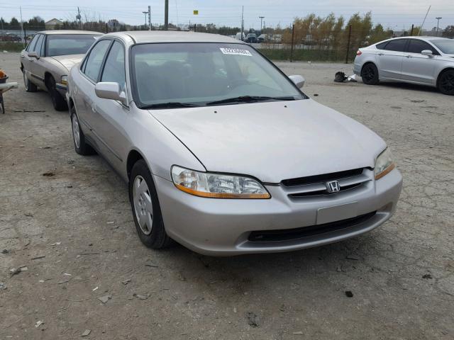 1HGCG1648WA006514 - 1998 HONDA ACCORD TAN photo 1