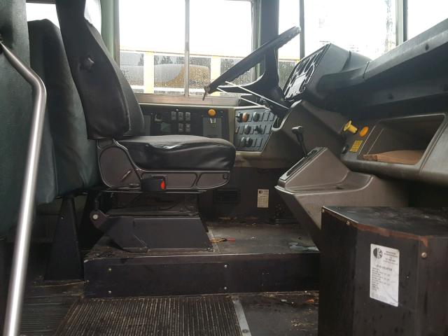 4UZ6CFAA3YCG10849 - 2000 FREIGHTLINER CHASSIS FS 黄色 照片 5