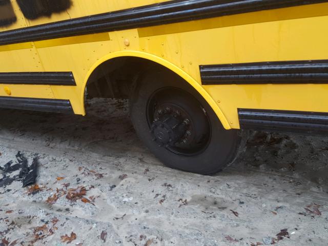 4UZ6CFAA3YCG10849 - 2000 FREIGHTLINER CHASSIS FS 黄色 照片 9