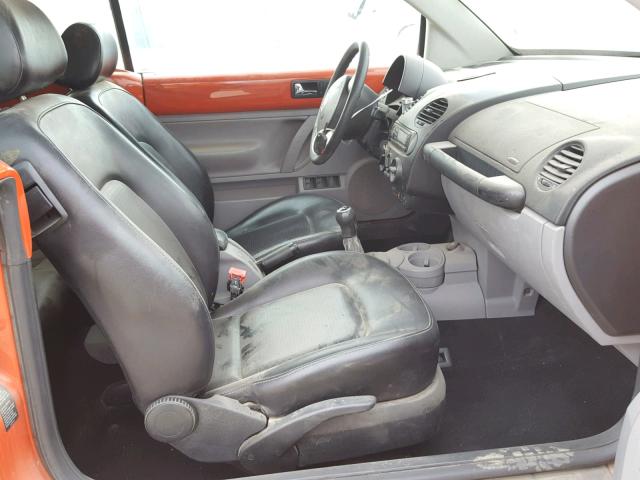 3VWCK21Y63M315486 - 2003 VOLKSWAGEN NEW BEETLE 橙色 照片 5