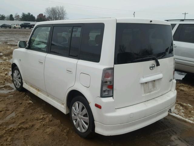 JTLKT334454001818 - 2005 TOYOTA SCION XB Ақ фото 3