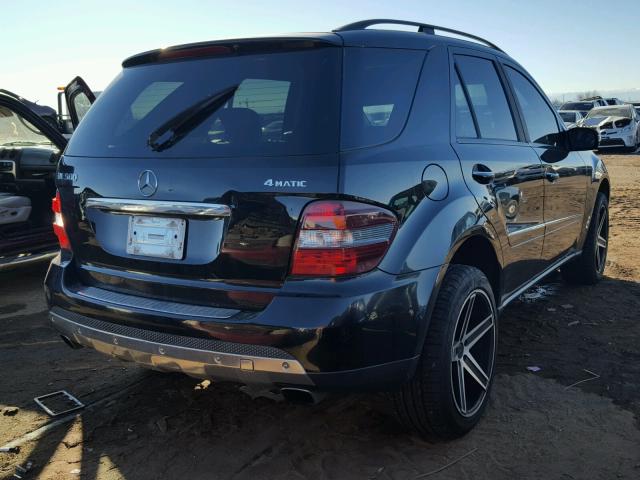 4JGBB75E97A154917 - 2007 MERCEDES-BENZ ML 500 BLACK photo 4