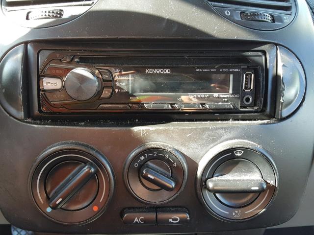 3VWDD21C22M415036 - 2002 VOLKSWAGEN NEW BEETLE 蓝色 照片 9