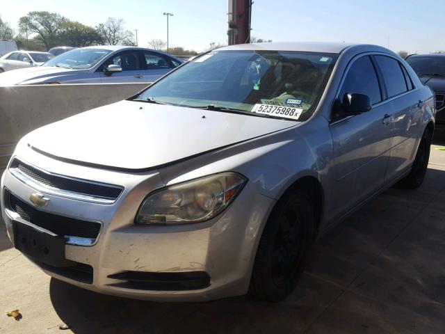 1G1ZB5EB4AF122733 - 2010 CHEVROLET MALIBU LS 银色 照片 2