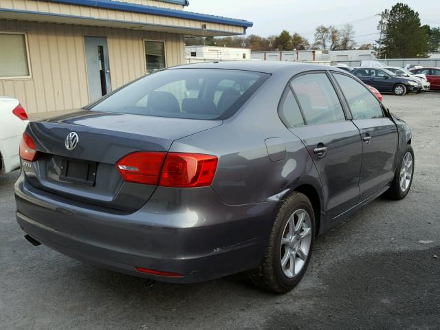 3VW2K7AJ4DM351366 - 2013 VOLKSWAGEN JETTA BASE GRAY photo 4