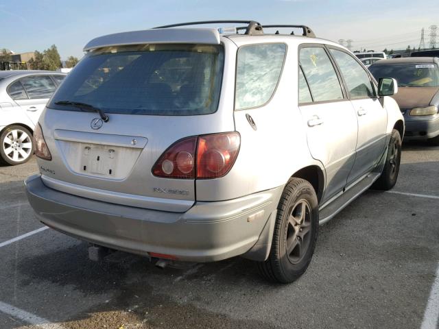 JT6GF10U3X0037258 - 1999 LEXUS RX 300 SILVER photo 4