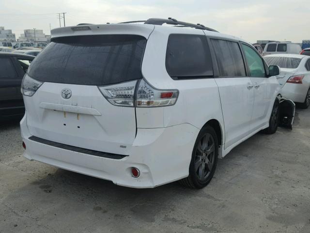 5TDXZ3DC8HS817252 - 2017 TOYOTA SIENNA SE WHITE photo 4