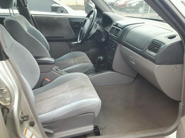 JF1SF65611H732279 - 2001 SUBARU FORESTER S 银色 照片 5