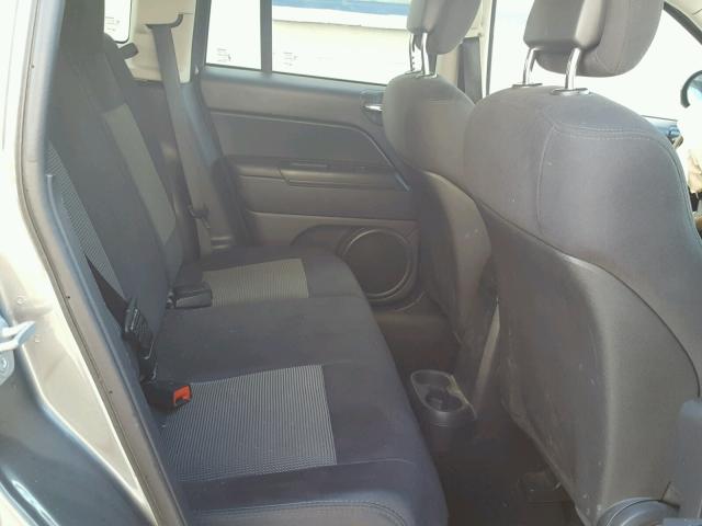 1J4NT1FA5BD255526 - 2011 JEEP COMPASS SP 灰色 照片 6