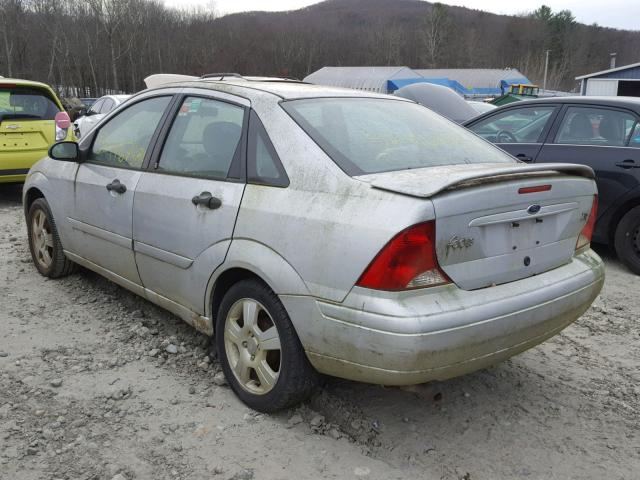 1FAFP38393W166921 - 2003 FORD FOCUS ZTS SILVER photo 3