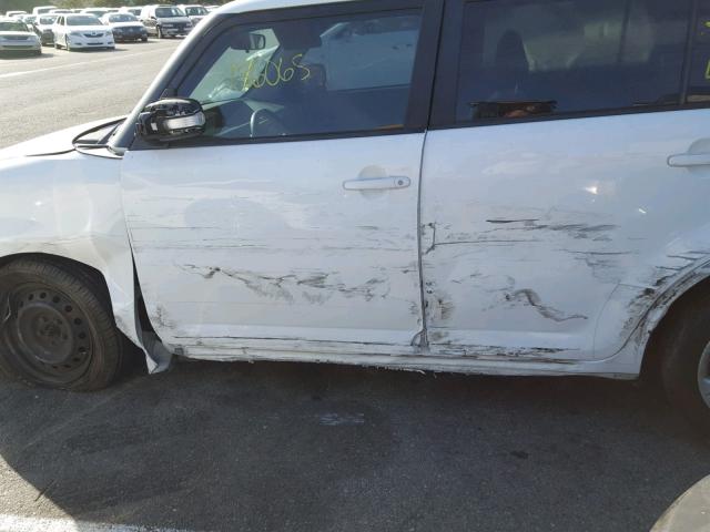 JTLKE50E091067146 - 2009 TOYOTA SCION XB თეთრი ფოტო 9