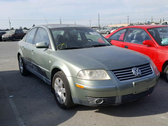 WVWRH63B11P294498 - 2001 VOLKSWAGEN PASSAT GLX 绿色 照片 1