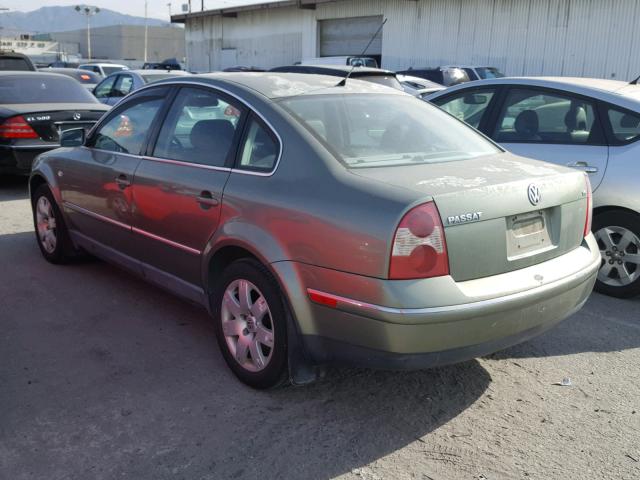 WVWRH63B11P294498 - 2001 VOLKSWAGEN PASSAT GLX 绿色 照片 3