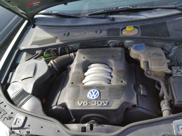 WVWRH63B11P294498 - 2001 VOLKSWAGEN PASSAT GLX 绿色 照片 7