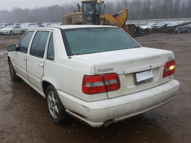 YV1LS5679W1498561 - 1998 VOLVO S70 GLT WHITE photo 3