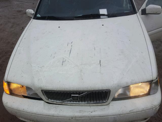 YV1LS5679W1498561 - 1998 VOLVO S70 GLT WHITE photo 7