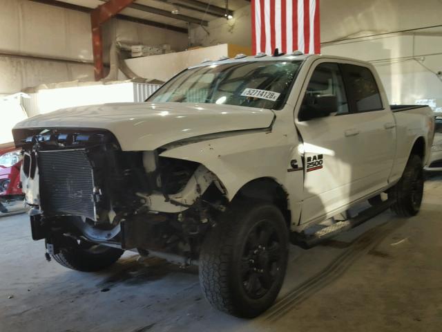 3C6UR5DL3HG764559 - 2017 RAM 2500 SLT WHITE photo 2