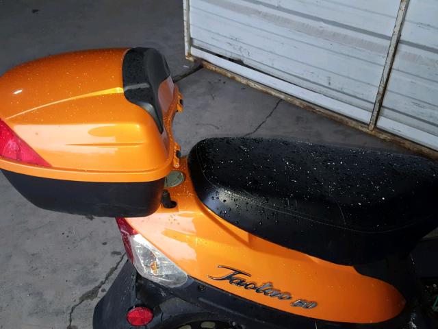 L9NTEACB7C1014043 - 2012 CHALET MOPED ORANGE photo 6