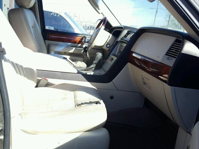 5LMFU27R43LJ23410 - 2003 LINCOLN NAVIGATOR Сұр фото 5