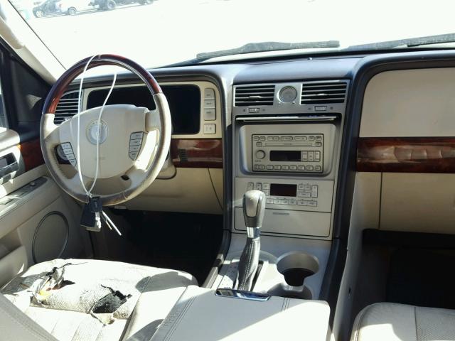 5LMFU27R43LJ23410 - 2003 LINCOLN NAVIGATOR Сұр фото 9